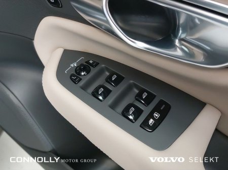2026 Volvo XC90 Xc90 + T8 Phev Awd Auto thumbnail