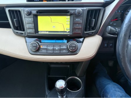 2015 Toyota Rav4 2.0 D-4D SOL 4WD 4DR €15,950 thumbnail