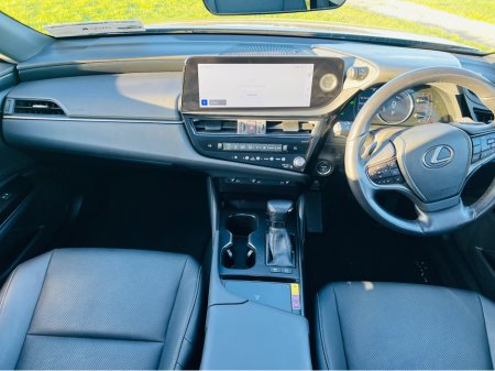 2022 Lexus ES 300 H 300H CVT thumbnail