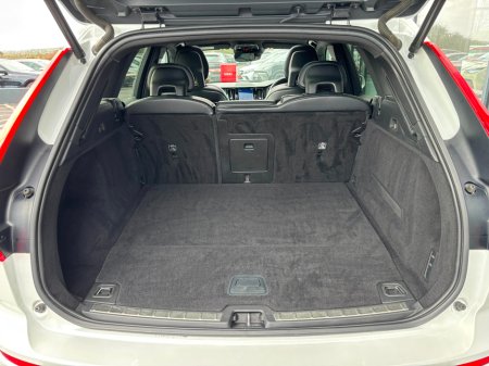 2018 Volvo XC60 T8 R-Design Pro AWD 320BHP €26,995 thumbnail