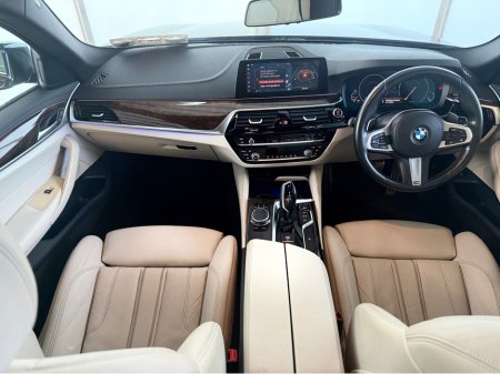 2019 BMW 5 Series - thumbnail 10