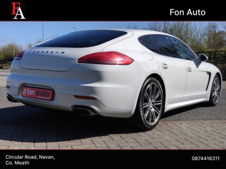 2015 Porsche Panamera - thumbnail 7