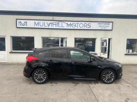 2018 Ford Focus - thumbnail 5