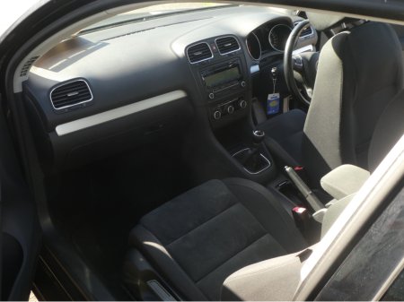 2010 Volkswagen Golf - thumbnail 13