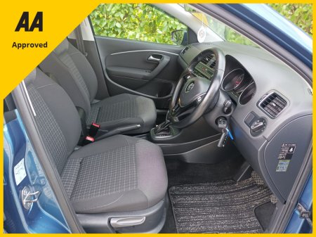 2017 Volkswagen Polo COMFORTLINE PLUS 1.2 TSI COMPREHENSIVE SERVICE HISTORY (10 STAMPS) ONLY 43,729kms FACTORY IMMOBILISER DASH CAMERA REVERSE CAMERA APPLE CAR PLAY ANDROID AUTO 2 YEARS NCT 1 YEAR ROAD TAX 4 NEW TYRES €14,495 thumbnail
