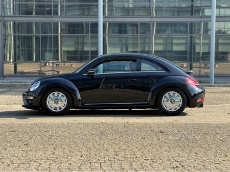 2017 Volkswagen Beetle - thumbnail 4