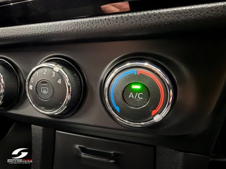 2015 Toyota Corolla - thumbnail 11