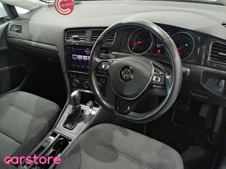 2017 Volkswagen Golf  €17,880 thumbnail