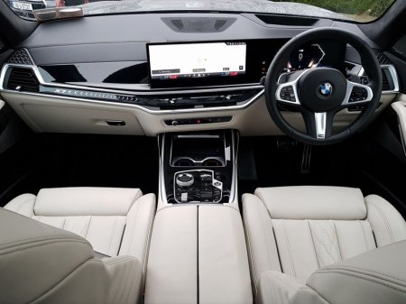 2025 BMW X7 xDrive40d M Sport €179,995 thumbnail
