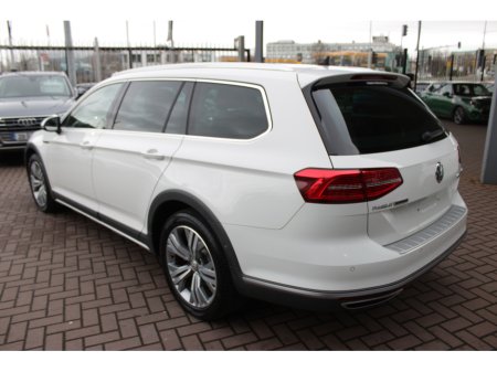 2019 Volkswagen Passat 2.0TDI 150BHP ALLTRACKEDITION 5DR ESTATE AUTOMATIC // STUNNING CAR WITH ONLY 108, 000 KMS // BUY WITH CONFIDENCE AA AND SIMI APPROVED DEALER 2025 // FINANCE ARRANGED // ALL TRADE INS WELCOME // €23,950 thumbnail