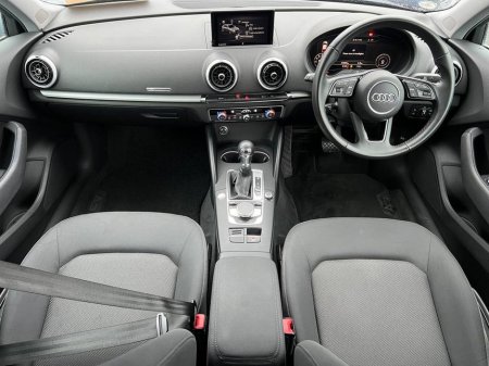 2020 Audi A3 S-LINE PACK 1.4 TFSI // NEW 10" S-LINE ALLOYS // DIGITAL CLUSTER // APPLE CARPLAY/ANDROID AUTO €21,900 thumbnail