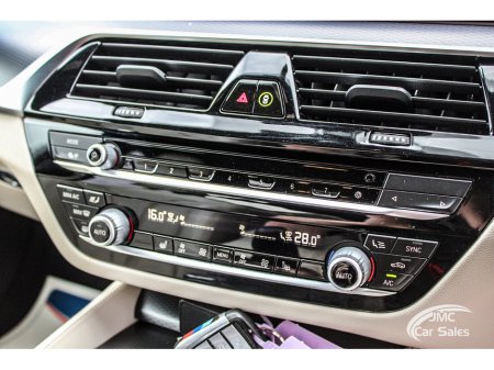 2021 BMW 5 Series - thumbnail 25