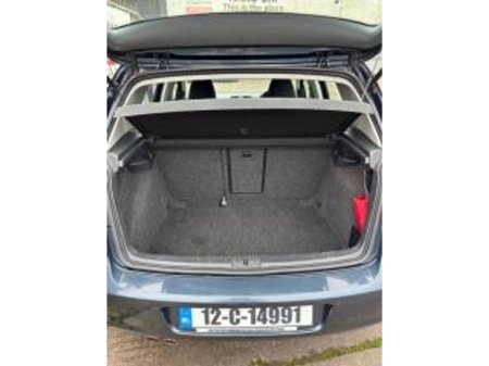 2012 Volkswagen Golf - thumbnail 4