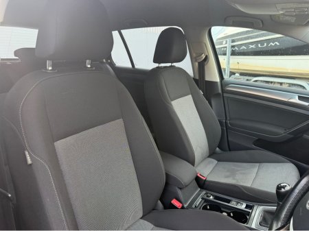 2016 Volkswagen Golf TRENDLINE 1.6 TDI MANUAL 5SPEED 5DR 90 90HP €13,450 thumbnail
