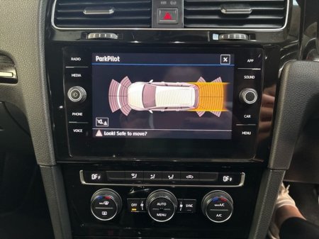 2017 Volkswagen Golf HIGHLINE 2.0 TDI MANUAL 6SPEED FWD 150 5 4DR €13,750 thumbnail