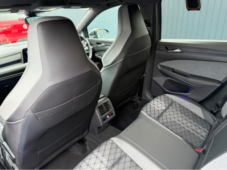 2022 Volkswagen Golf R-LINE - 2.0L DIESEL - AUTO - 12M WARRANTY - CAR:  1690 €32,950 thumbnail