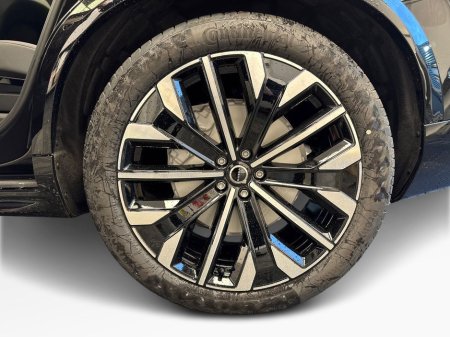 2026 Volvo XC90 - thumbnail 5