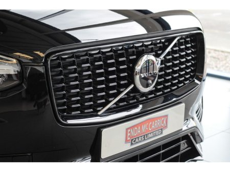 2022 Volvo XC90 RECHARGE T8 ULTIMATE DARK AWD €59,899 thumbnail