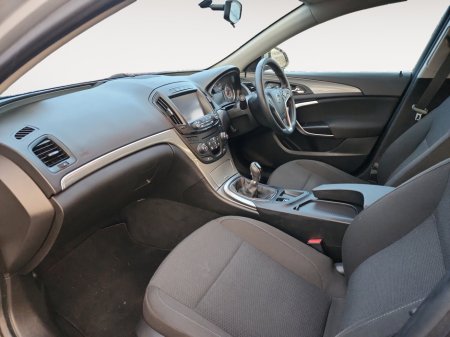 2017 Opel Insignia 1.6CDTI 136PS SC €7,950 thumbnail