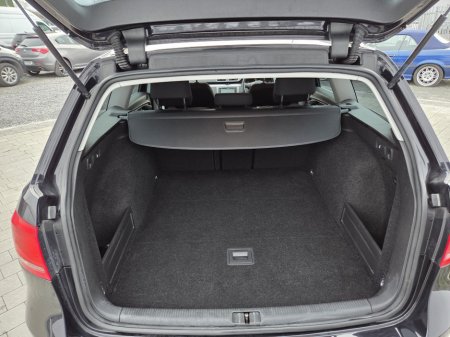 2013 Volkswagen Passat - thumbnail 11