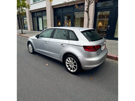 2014 Audi A3 1.6 TDI SE €9,888 thumbnail