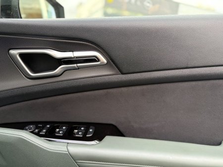 2024 Kia Sportage HEV Anniversary Edition €39,995 thumbnail