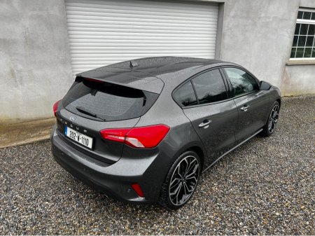 2020 Ford Focus - thumbnail 10