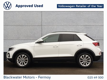 2026 Volkswagen T-Roc T-ROC ED 75 2.0TDI M6F 116HP thumbnail