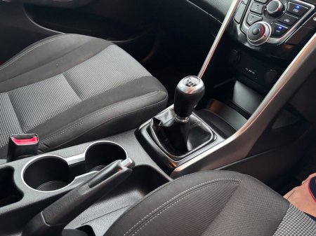 2014 Hyundai i30 1.4L Diesel Classic with Bluetooth €7,750 thumbnail