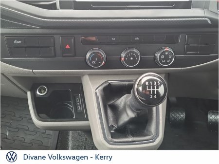 2020 Volkswagen Transporter - thumbnail 18