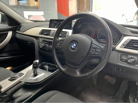 2015 BMW 1 Series - thumbnail 8