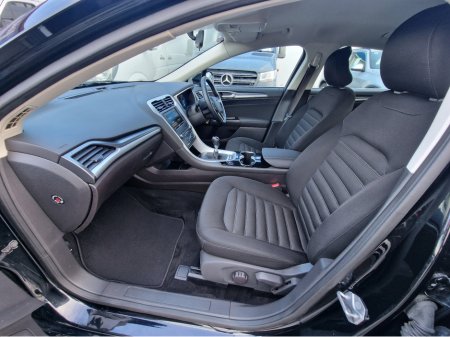 2016 Ford Mondeo - thumbnail 29