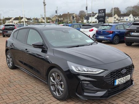 2024 Ford Focus - thumbnail 1