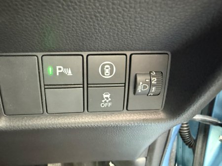 2020 Honda Fit  €15,390 thumbnail