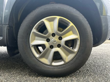 2018 Dacia Duster SIGNATURE 1.5 DCI 110 E 4DR AUTO €11,950 thumbnail