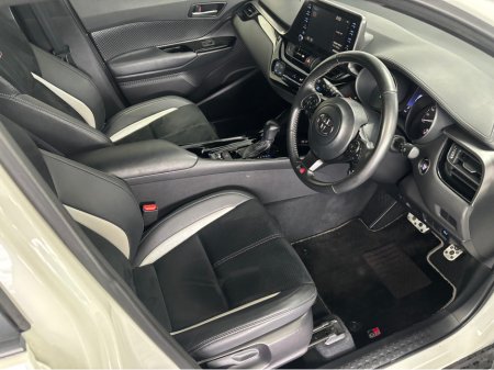 2020 Toyota C-HR - thumbnail 5