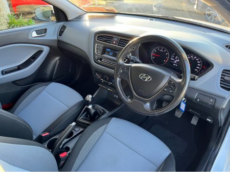 2020 Hyundai i20 ACTIVE CLASSIC 1.2 PETROL €13,950 thumbnail