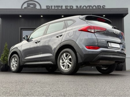 2016 Hyundai Tucson COMFORT 5DR ** Low Kms ** €13,950 thumbnail