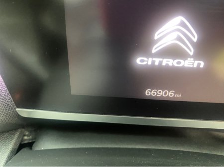 2022 Citroen C4 - thumbnail 8