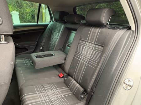 2016 Volkswagen Golf 1.2 TSI - IRISH CAR - SUNROOF €14,900 thumbnail