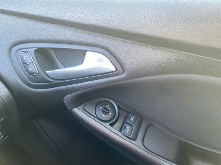 2018 Ford Focus ST-Line 1.0 125BHP... Camera €15,500 thumbnail