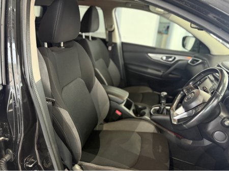 2019 Nissan Qashqai 1.5 DCI 115PS N-CONNEC N-CONNECTA 5DR €16,950 thumbnail