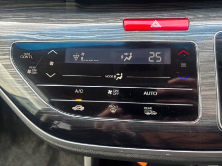 2016 Honda Odyssey - thumbnail 14