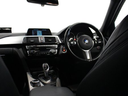 2018 BMW 3 Series - thumbnail 35