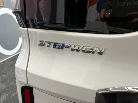 2020 Honda Stepwagon - thumbnail 7