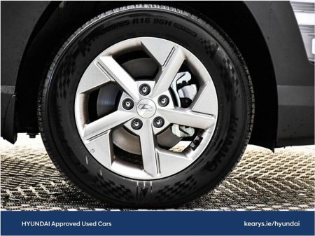 2026 Hyundai Kona Signature Petrol Hybrid thumbnail