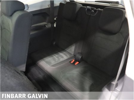 2020 Volkswagen Tiguan Allspace 2.0 TDI 150HP R-Line DSG 7S €38,950 thumbnail