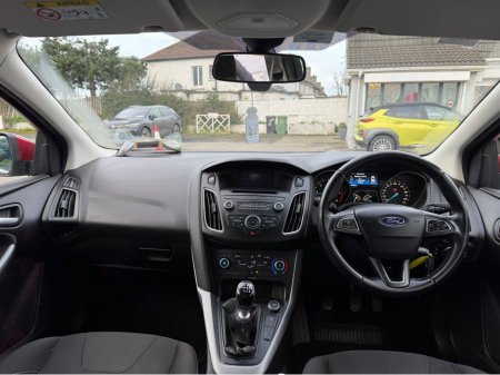 2015 Ford Focus - thumbnail 12