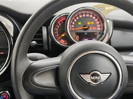 2018 MINI Cooper - thumbnail 24