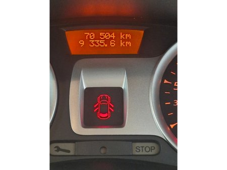 2010 Renault Clio - thumbnail 11